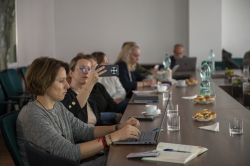 202511201747110.nmnv-2025-jk-2025-569