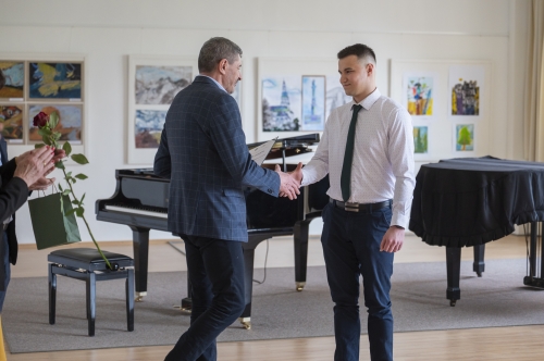 202603261741530.untitled-23