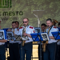 Stavanie mája